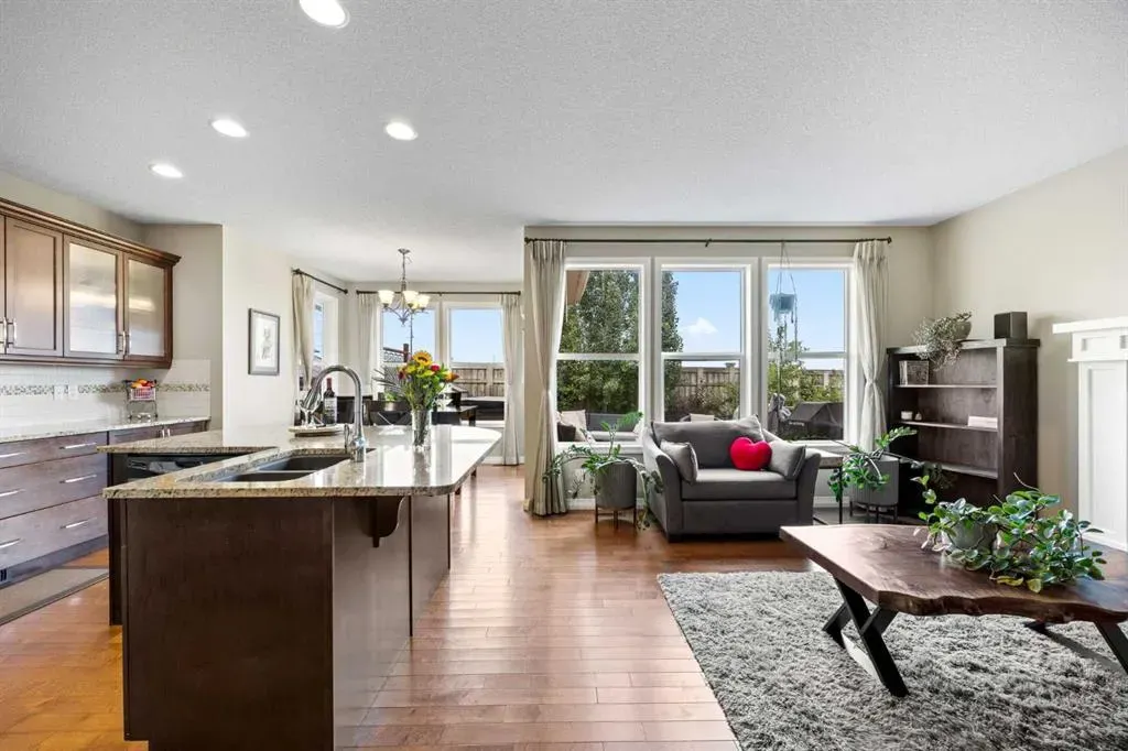 395 Mahogany Terrace SE