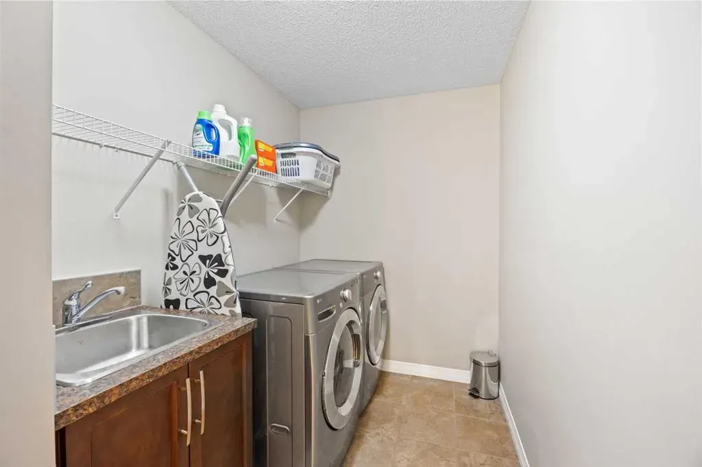 395 Mahogany Terrace SE