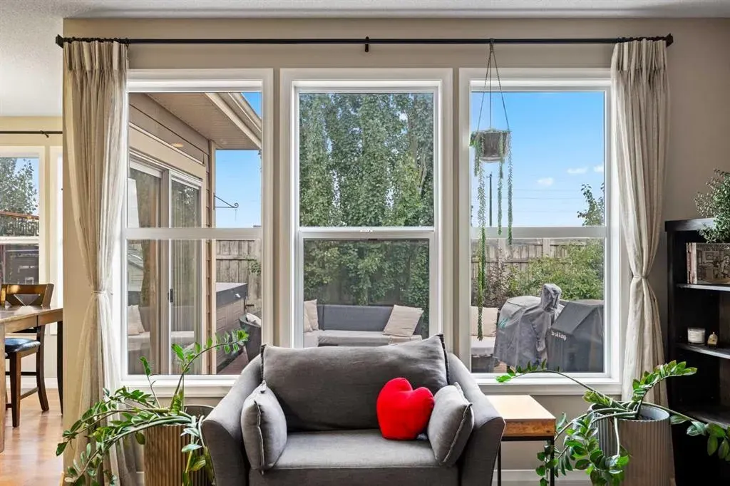 395 Mahogany Terrace SE