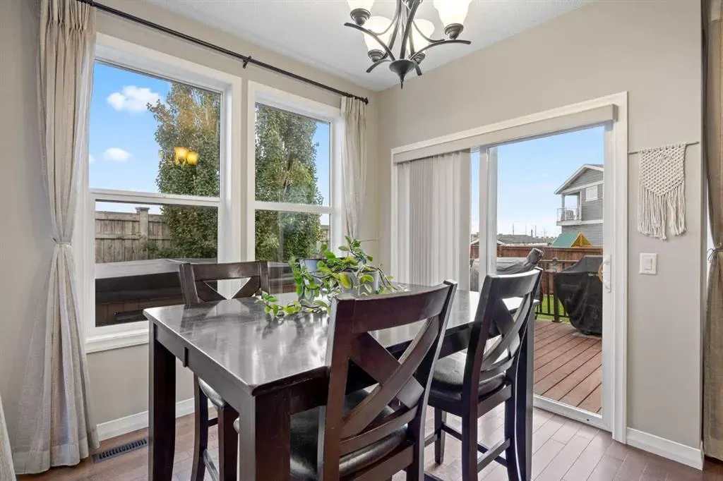 395 Mahogany Terrace SE