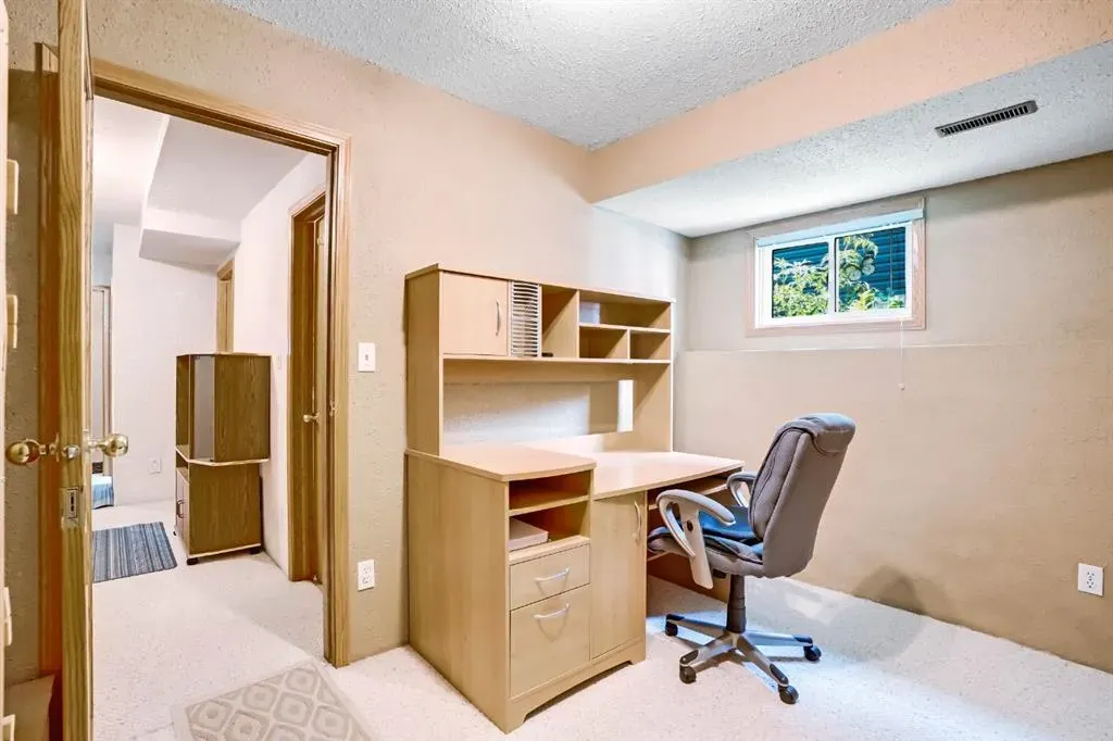 19 Everglade Drive SE