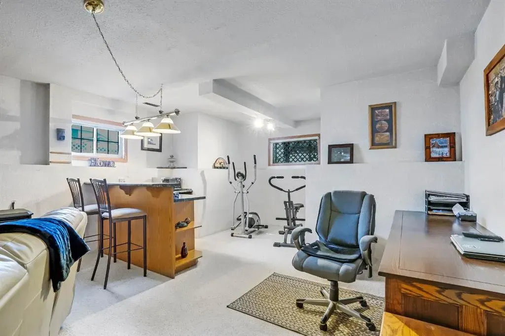 19 Everglade Drive SE