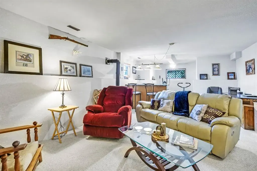 19 Everglade Drive SE