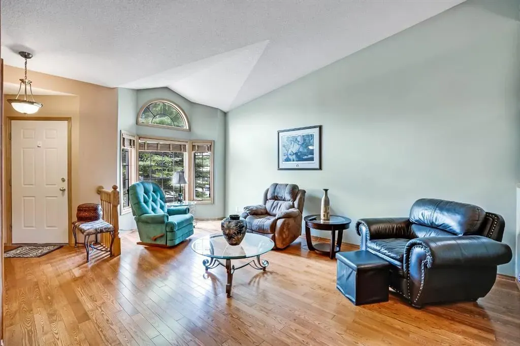 19 Everglade Drive SE