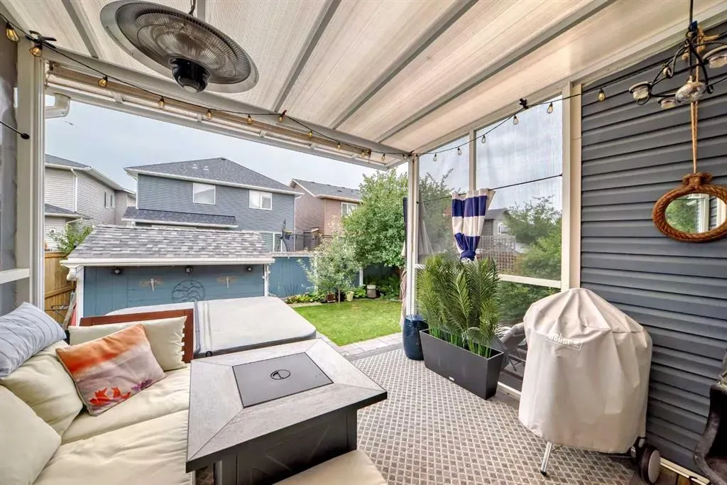 2695 Ravenslea Gardens SE
