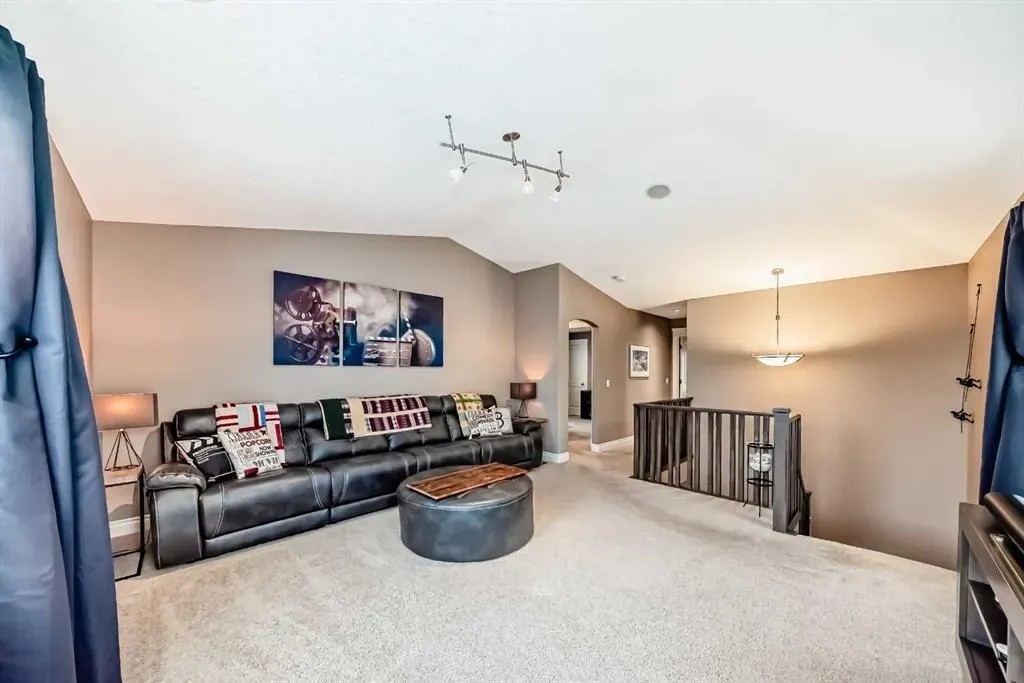 2695 Ravenslea Gardens SE
