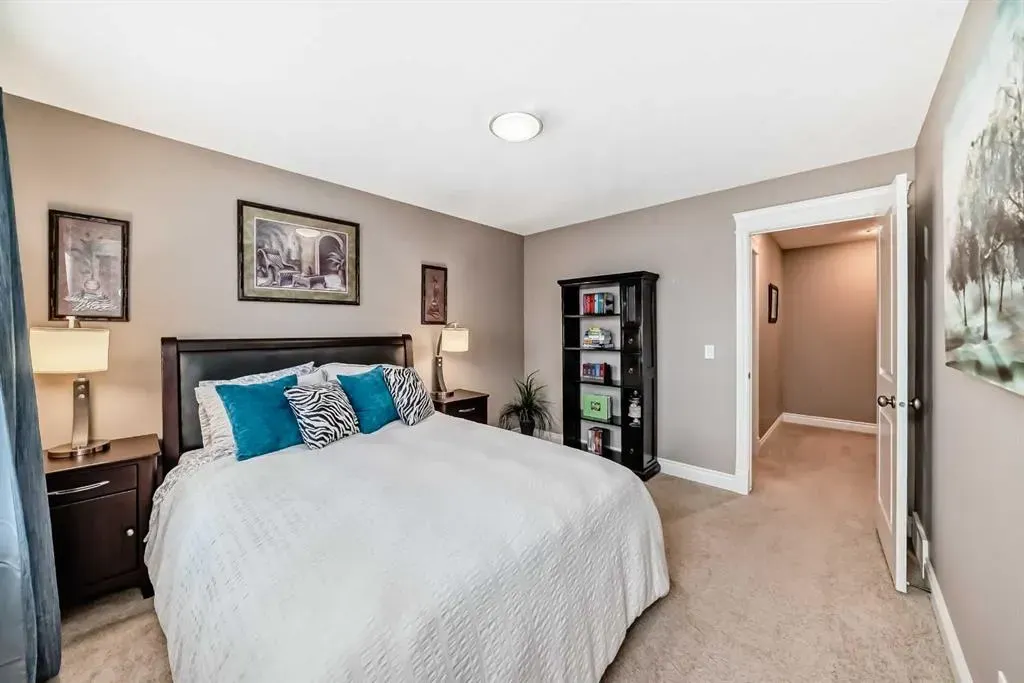 2695 Ravenslea Gardens SE