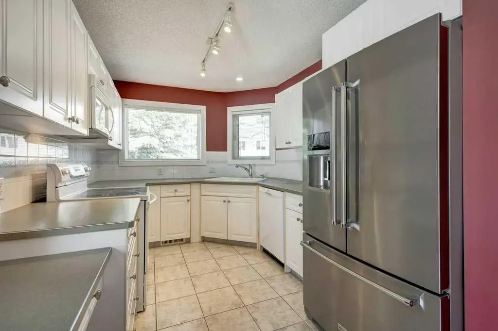 127 Patina Court SW