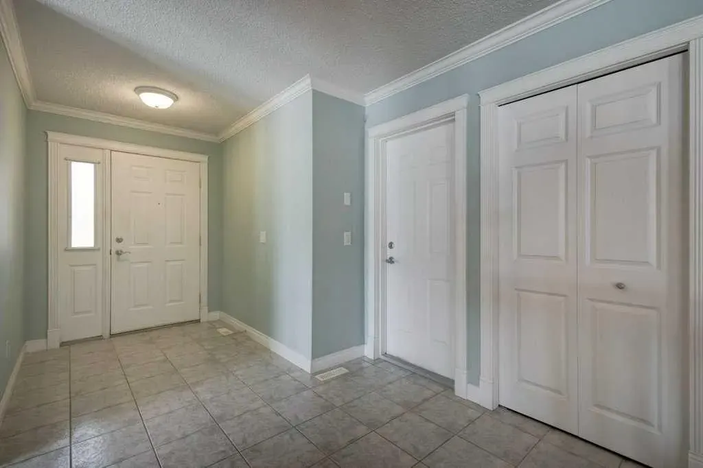 127 Patina Court SW