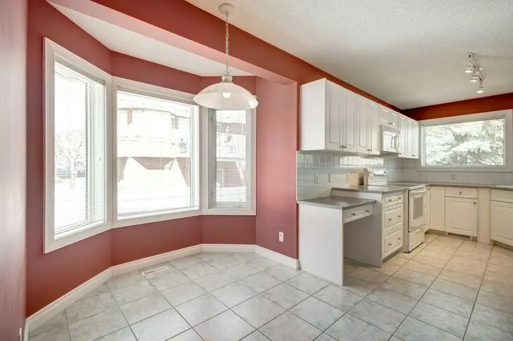 127 Patina Court SW