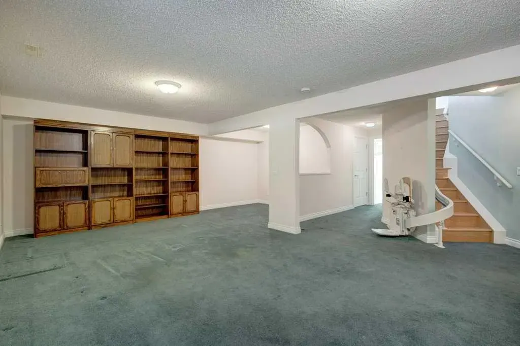 127 Patina Court SW