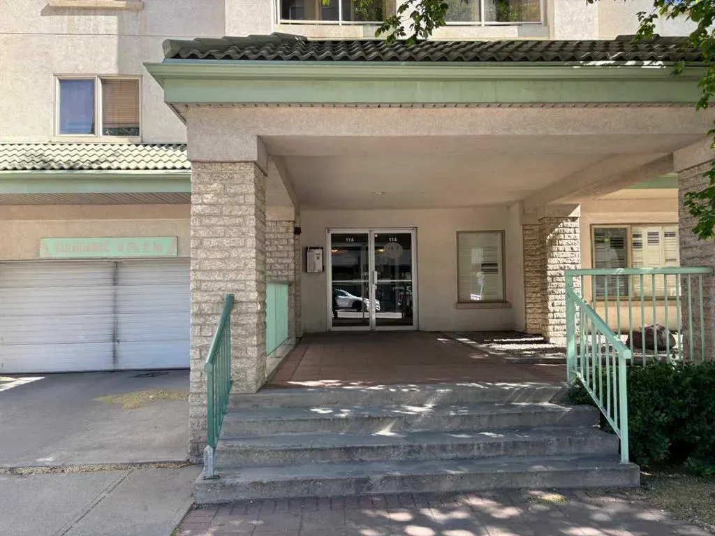 114 15 Avenue SW, #205