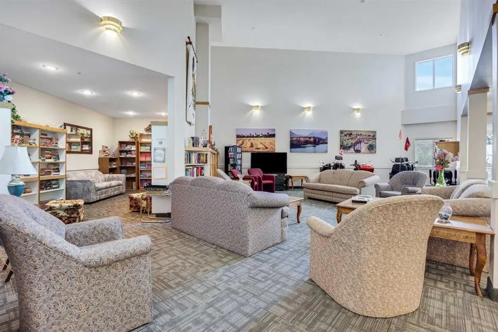 3 Parklane Way, #307