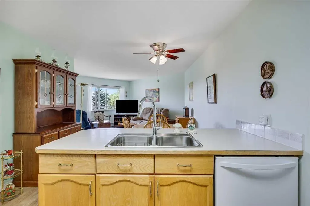 3 Parklane Way, #307