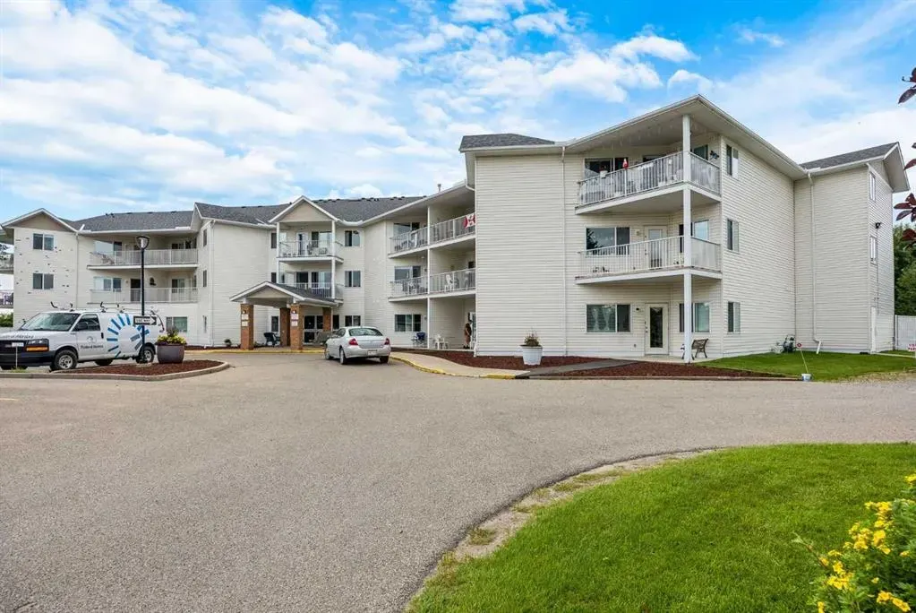 3 Parklane Way, #307