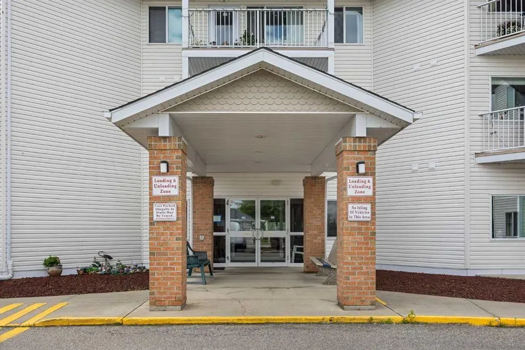 3 Parklane Way, #307