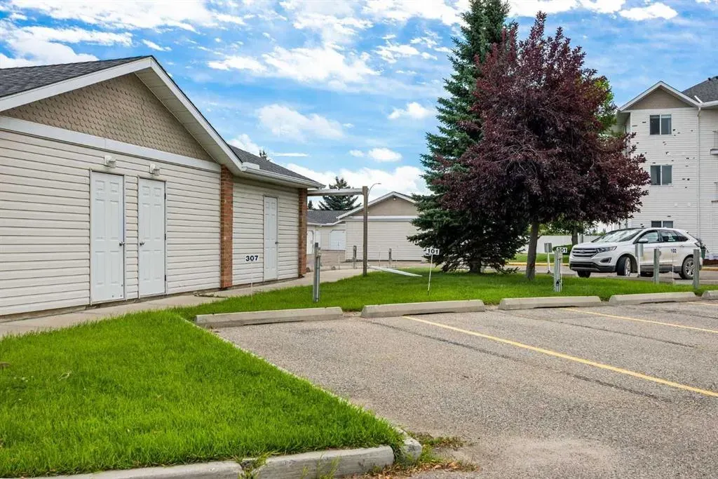 3 Parklane Way, #307