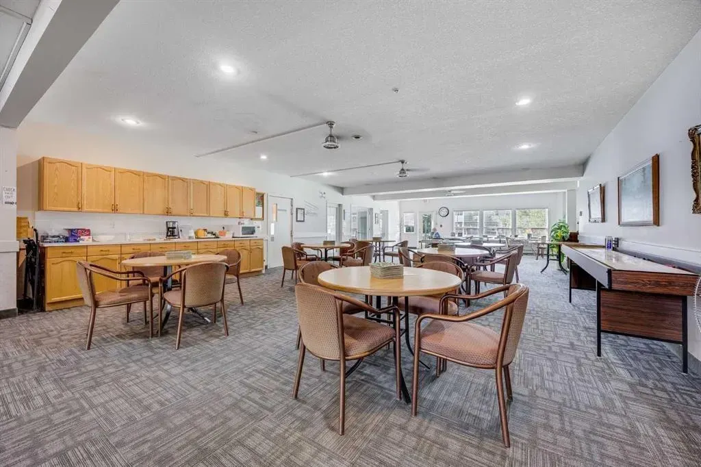 3 Parklane Way, #307