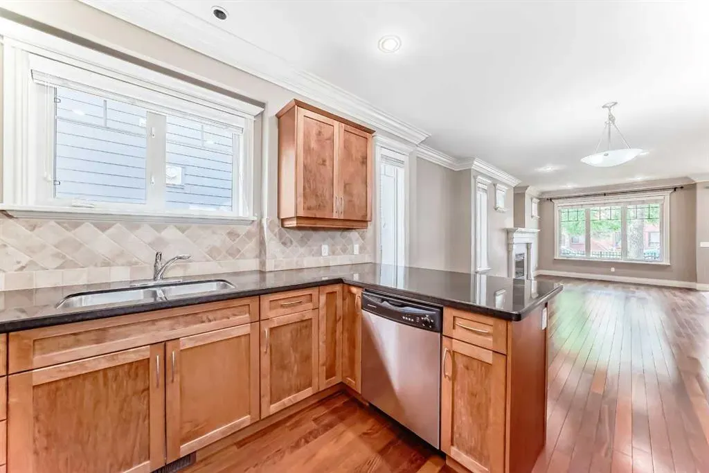 2413 2 Avenue NW, #1