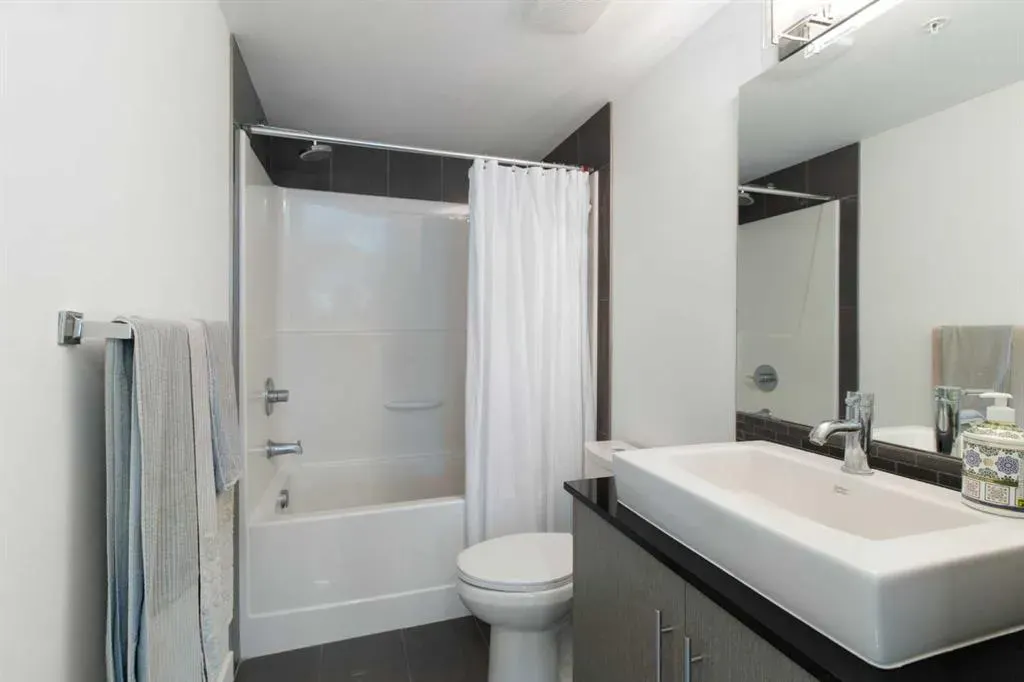 11 Mahogany Row SE, #1312