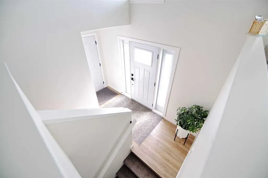 1018 7 Street W