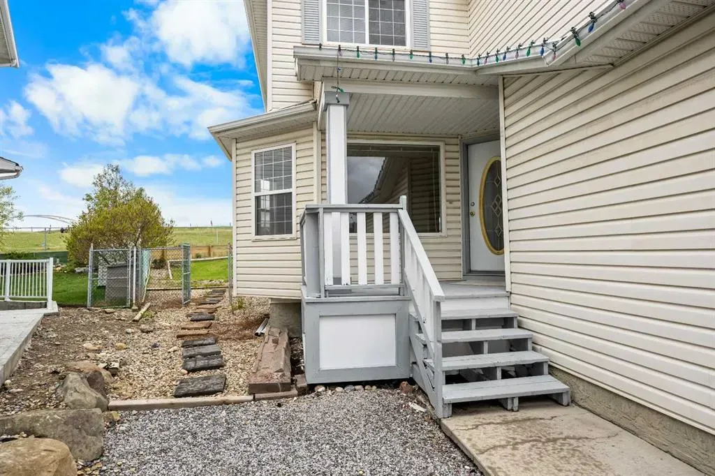 99 Arbour Crest Rise NW