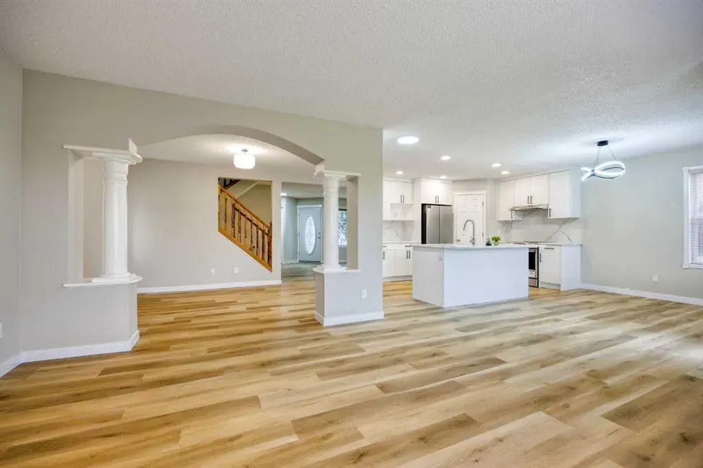 99 Arbour Crest Rise NW