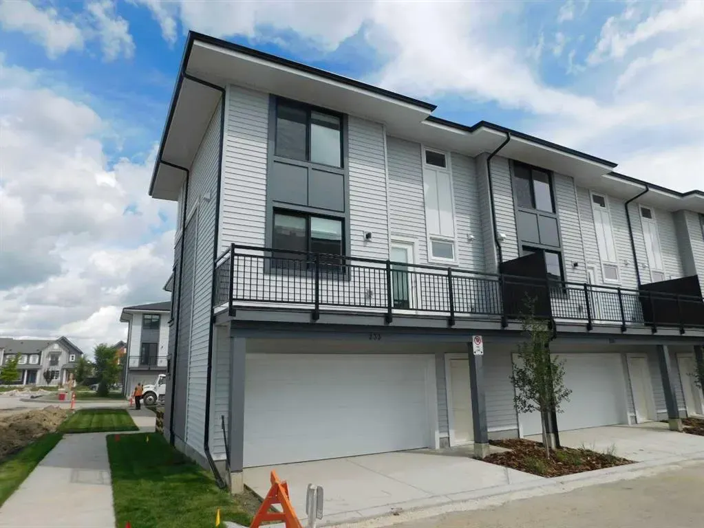 857 Belmont Drive SW, #233