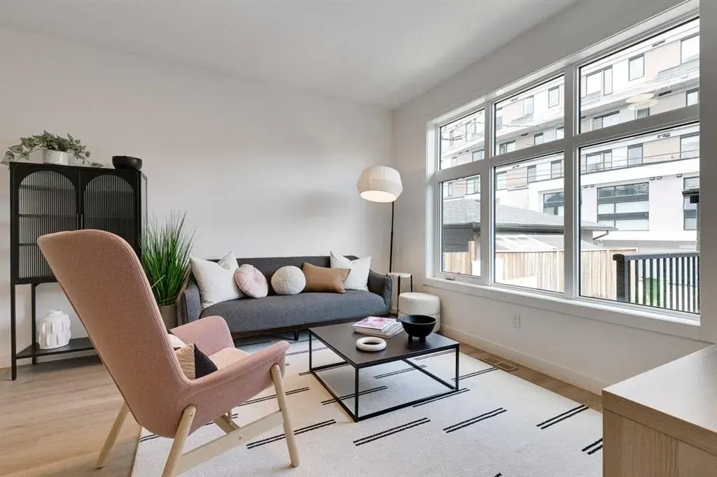 4534 17 Avenue NW, #2