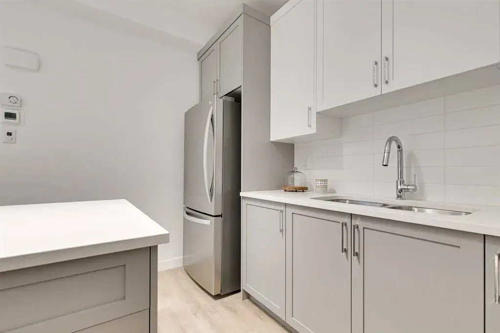4534 17 Avenue NW, #2