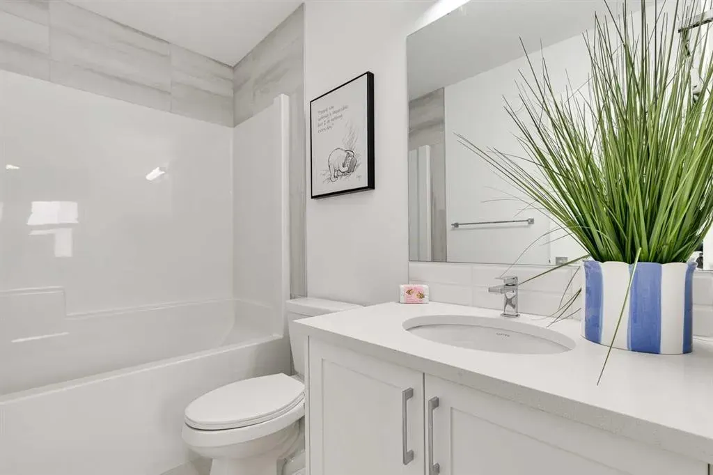 4534 17 Avenue NW, #2