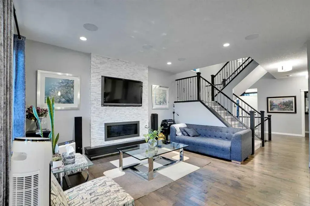 208 Panton Road NW