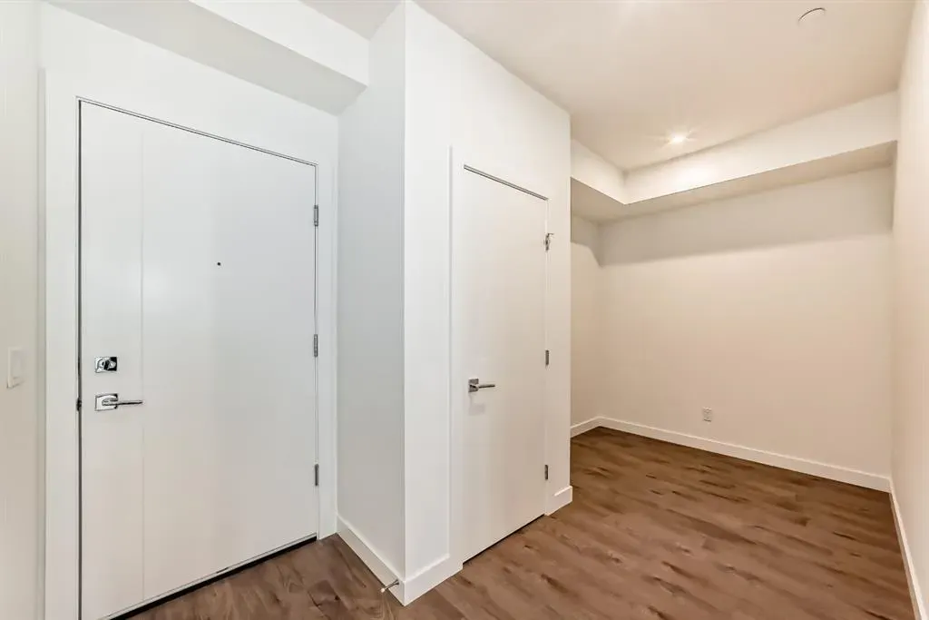 8370 Broadcast Avenue SW, #205
