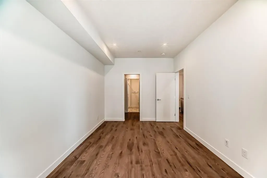 8370 Broadcast Avenue SW, #205