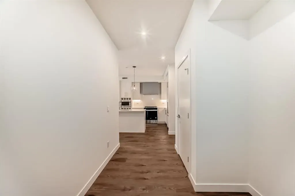 8370 Broadcast Avenue SW, #205