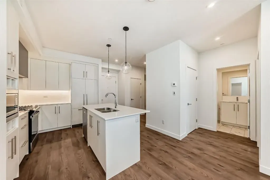 8370 Broadcast Avenue SW, #205