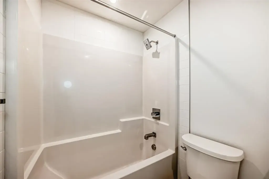 8370 Broadcast Avenue SW, #205
