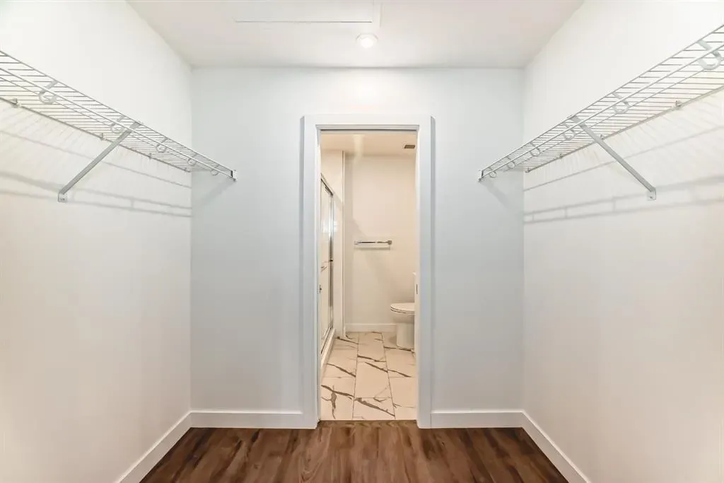 8370 Broadcast Avenue SW, #205
