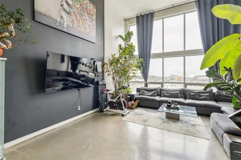 535 8 Avenue SE, #613