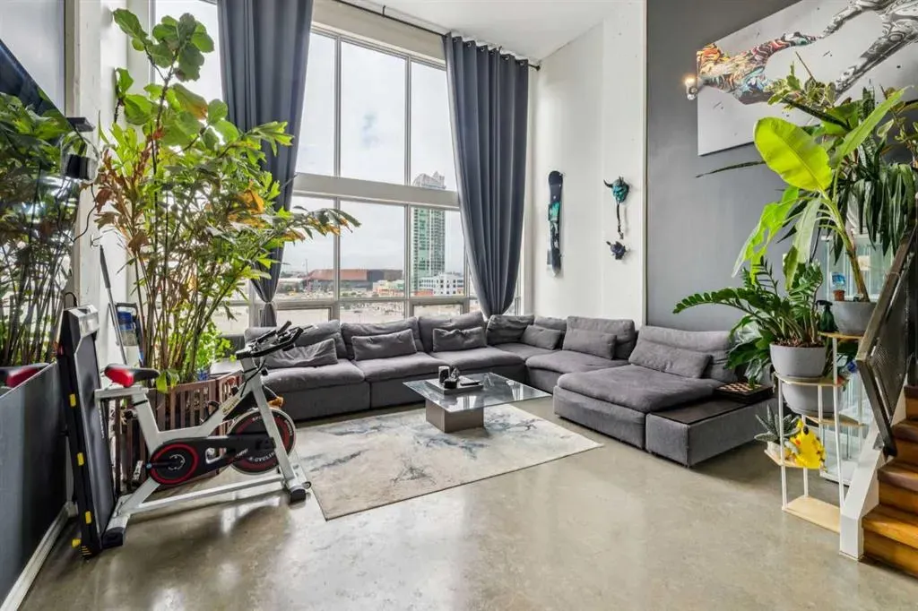 535 8 Avenue SE, #613
