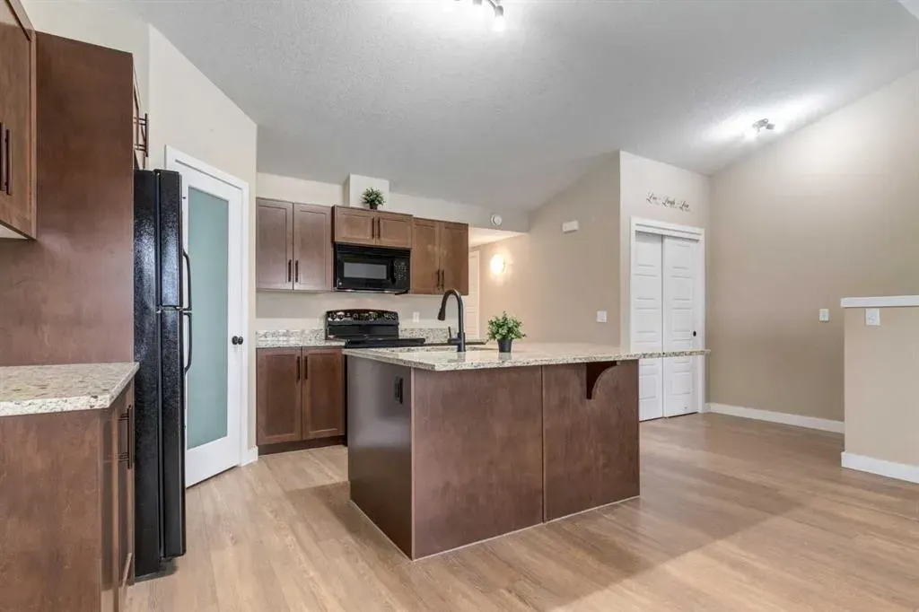 2781 Chinook Winds Drive SW, #5203