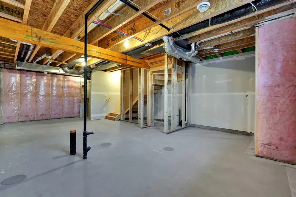 340 Ambleton Street NW, #305