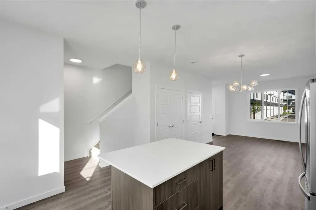 340 Ambleton Street NW, #305