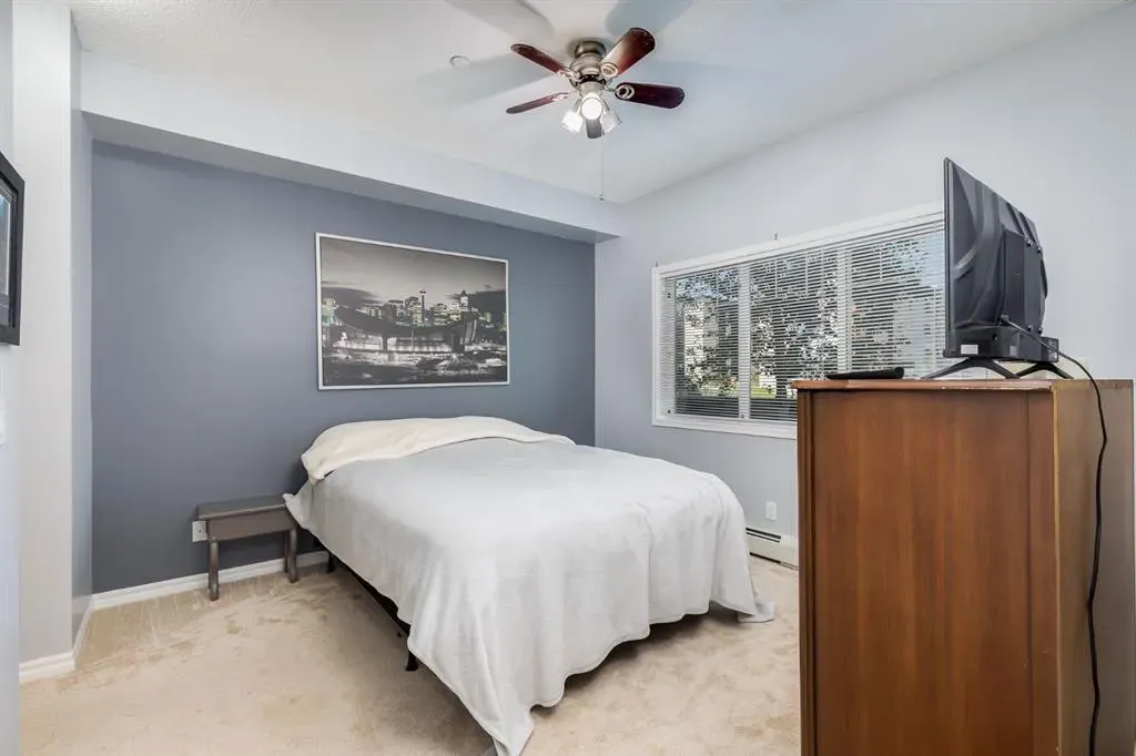 4 Kingsland Close SE, #2102