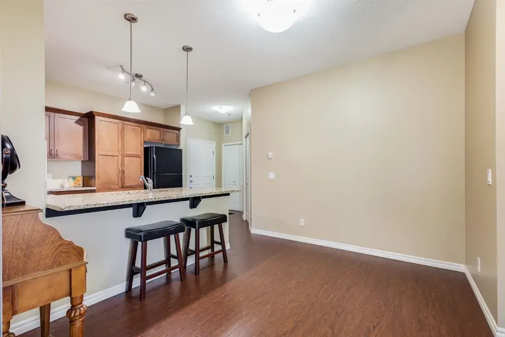 4 Kingsland Close SE, #2102