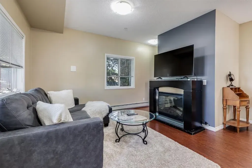 4 Kingsland Close SE, #2102
