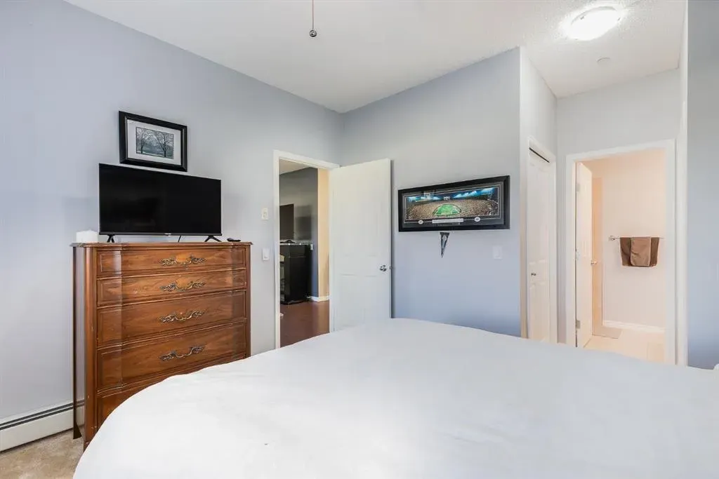 4 Kingsland Close SE, #2102
