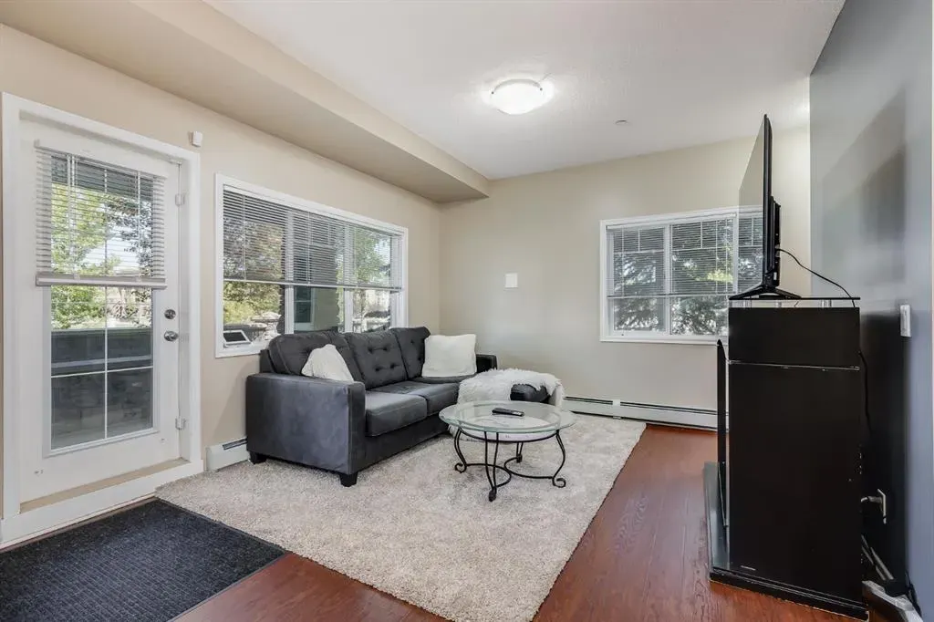 4 Kingsland Close SE, #2102