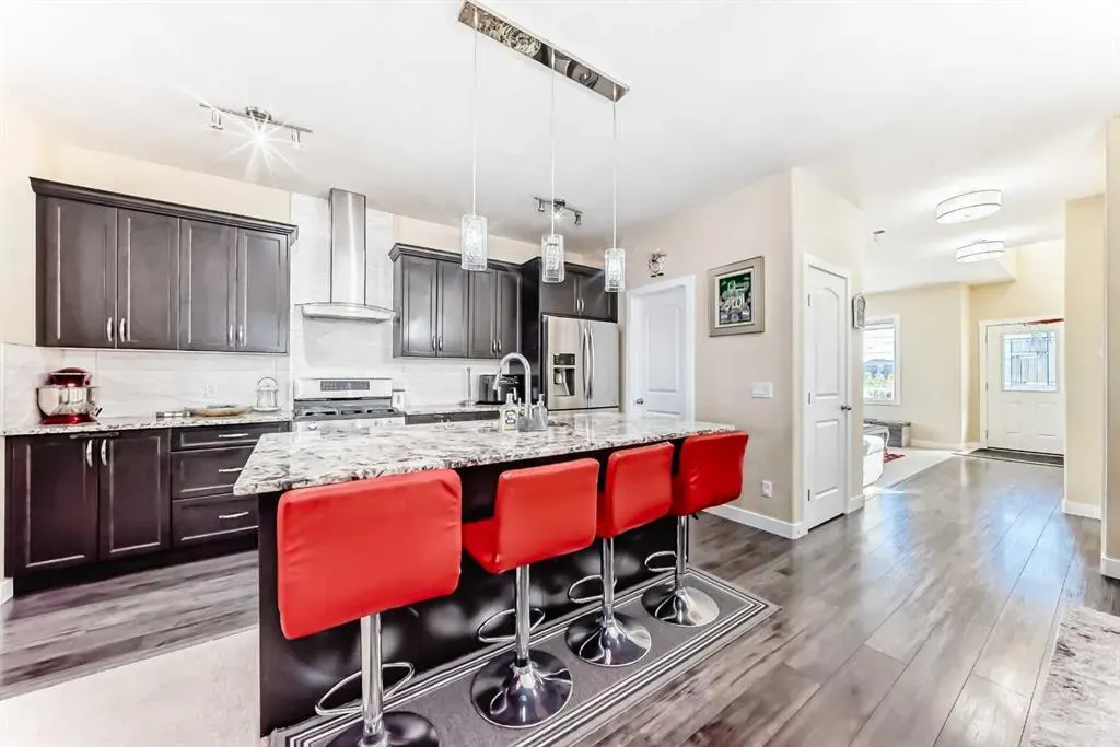 8 Red Sky Lane NE