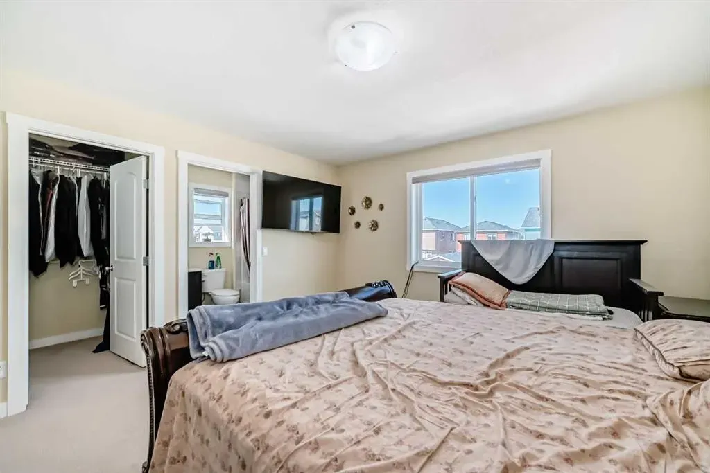 8 Red Sky Lane NE